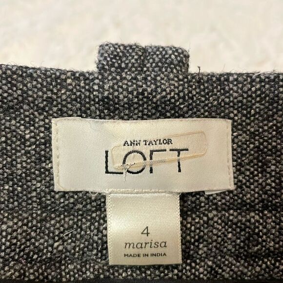 LOFT- “Marisa” Wool Silk Blend Low Rise Wide Leg Flare Cuffed Dress Pants Size 4 - Picture 3 of 9